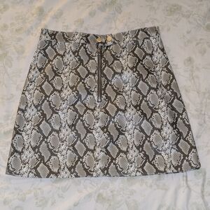 H&M Snake-Print Faux Leather Mini Skirt - Black & White